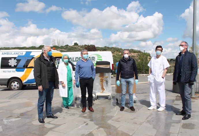 Recepción de los tres respiradores donados al hospital por la FES y la Cámara de Segovia.