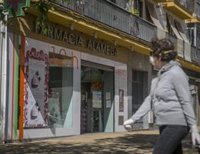 Farmacéuticos andaluces registran la primera muerte en el gremio y contabilizan 51 profesionales con coronavirus