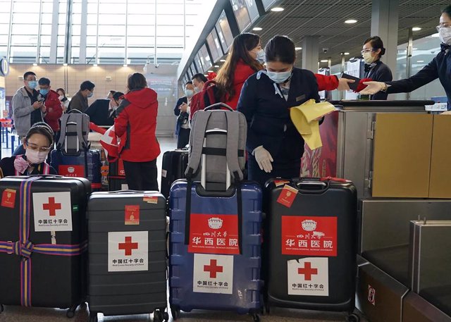 Equipaje del equipo de expertos del Gobierno de China que viajó a mediados de marzo hacia Roma para ayudar a las autoridades italianas a enfrentar el coronavirus.