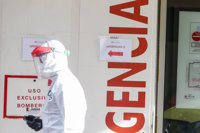 Los fallecidos diarios por coronavirus caen hasta 683, pero ya se superan los 15.200 muertos