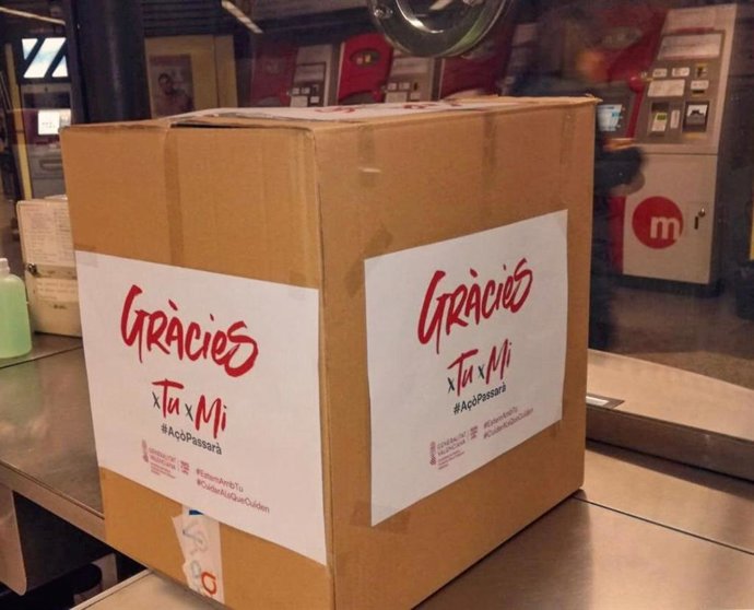 Caja de abonos de transporte gratuitos para los sanitarios