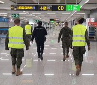 El aeropuerto de Palma recibió a 102 pasajeros y otros 90 salieron en diez vuelos este miércoles