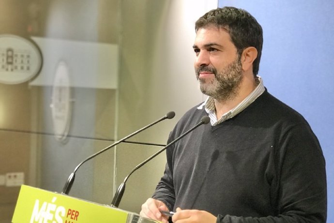 El diputado de MÉS per Mallorca Josep Ferr, en una imagen en el Parlament.