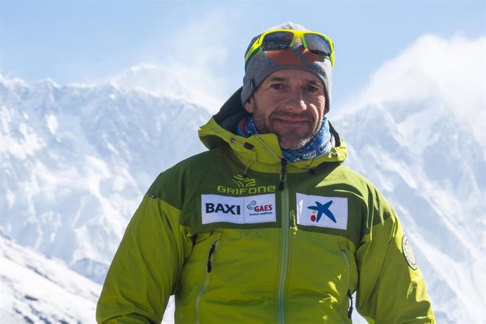 El alpinista Ferrán Latorre en una expedición al monte Everest