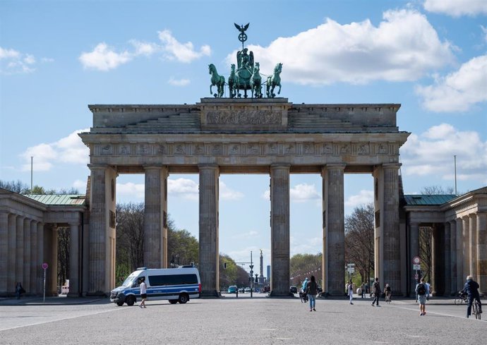 Vista de la Puerta de Brandeburgo durante la pandemia del coronavirus