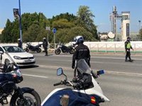 Denunciados 50 conductores y 250 peatones en dos días de controles policiales conjuntos en Sevilla capital
