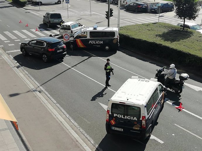 Control de tráfico de la Policía Nacional durante el estado de alarma en Cantabria