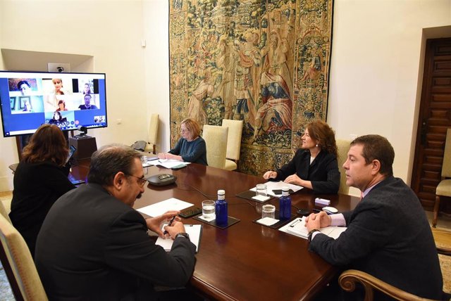 Consejo de Gobierno con agentes sociales