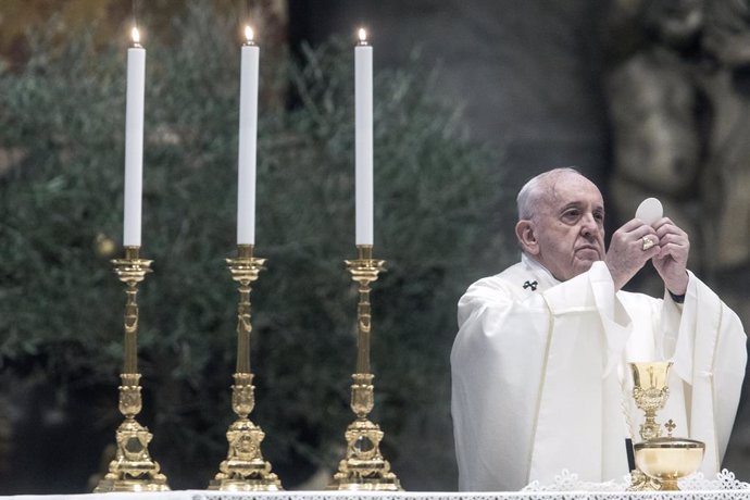 El Papa agradece a los presos las meditaciones del Vía Crucis