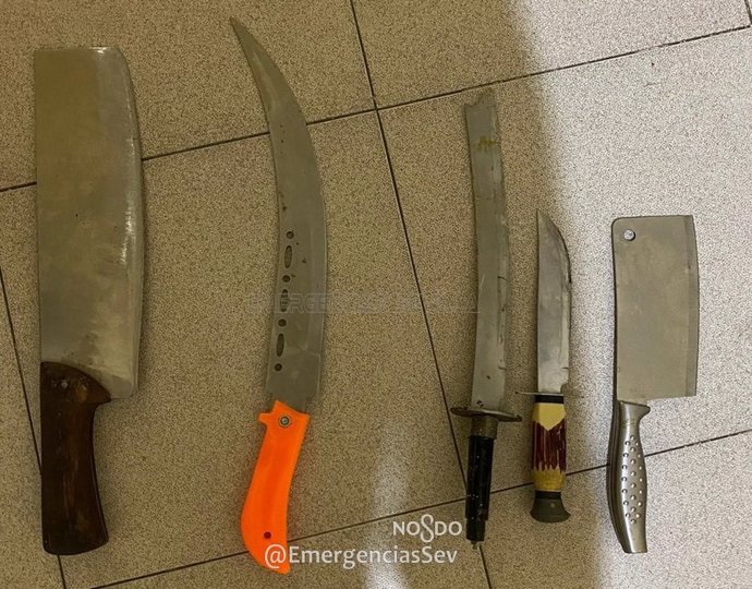 Cuchillos intervenidos por la Policía Local de Sevilla tras una pelea
