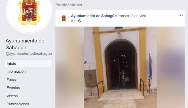 Imagen de la página de Facebook del Ayuntamiento de Sahagún en la que se ha difundido el vídeo de la alcaldesa y el concejal tocando las campanas.