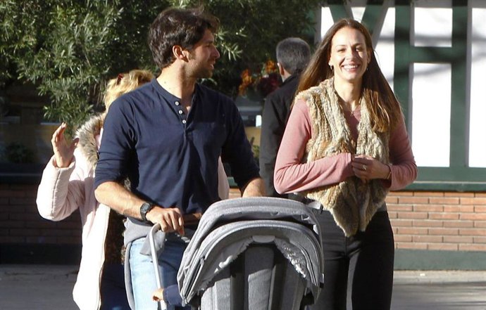 Cayetano Rivera y Eva González, en una foto de archivo de Europa Press