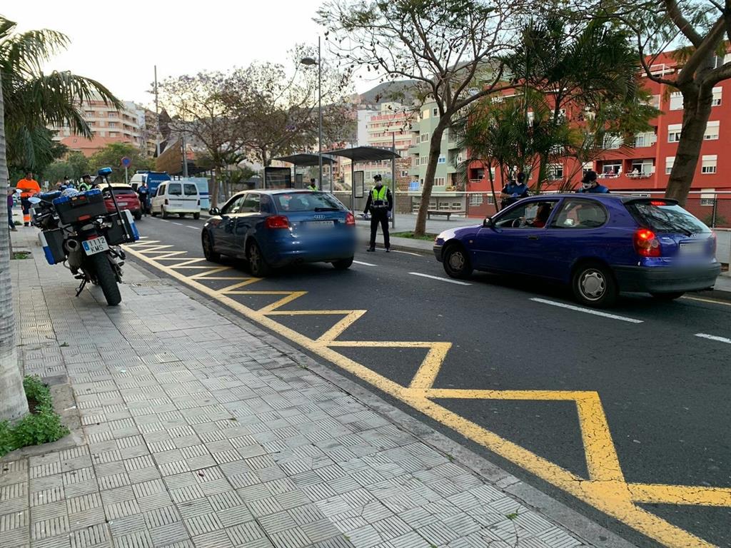 La Policía Local de Santa Cruz de Tenerife levanta 70 actas e