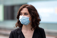 Ayuso apuesta por hacer "test selectivos" para estudiar cómo evoluciona el coronavirus "mientras llega una vacuna"