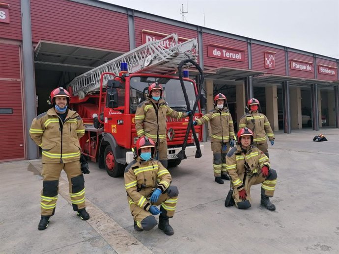 Acto fallecidos COVID-19 bomberos DPT