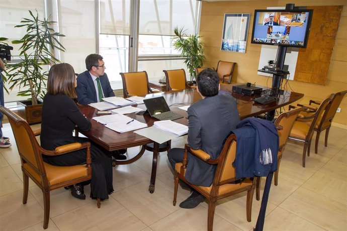 Reunión telemática en el Gobierno de Cantabria