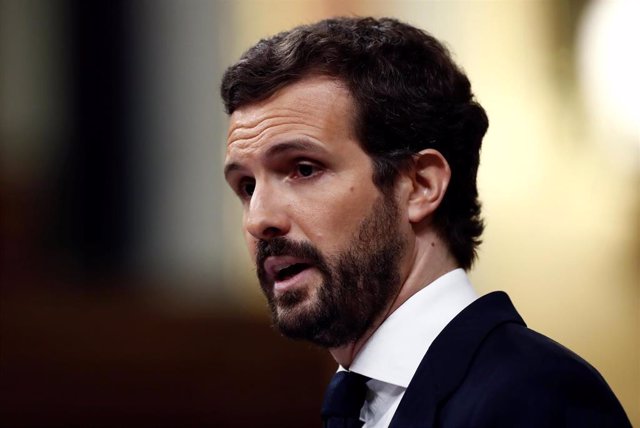 El líder del PP, Pablo Casado, durante su intervención en el pleno del Congreso celebrado este jueves.