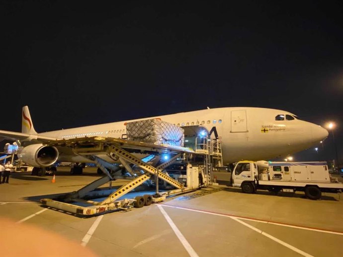 Avión procedente de China con material sanitario para la Comunitat Valenciana