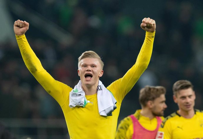 Erling Haaland celebra un triunfo con el Borussia Dortmund.
