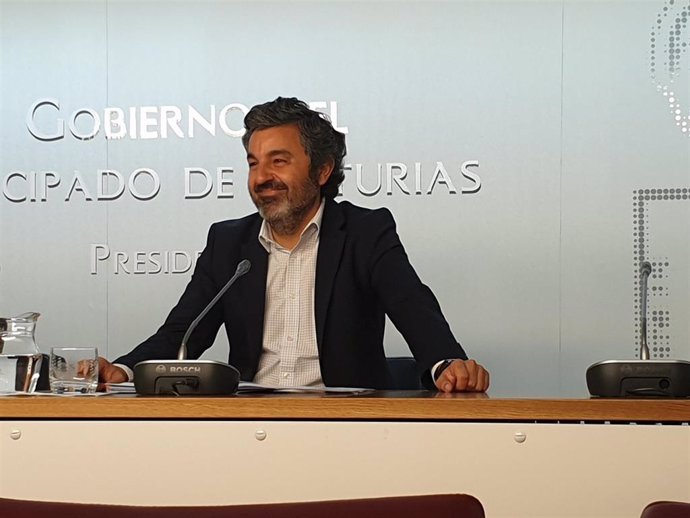 El consejero de Desarrollo Rural, Agroganadería y Pesca, Alejandro Calvo