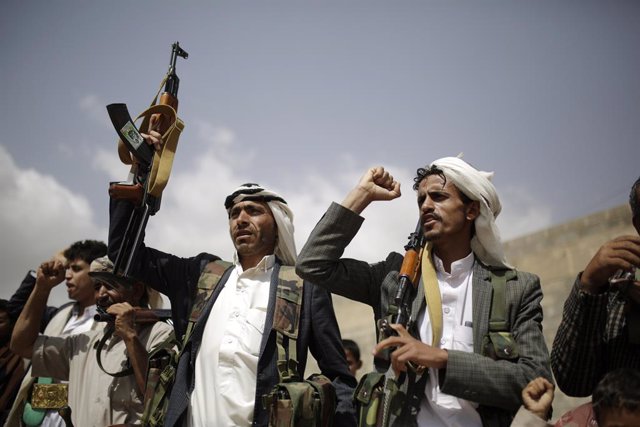 Yemen.- Activistas denuncian que los insurgentes huthis han condenado a muerte a