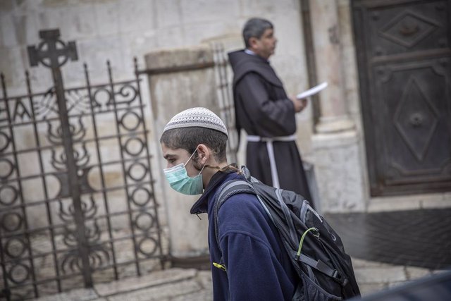 Coronavirus.- El Gobierno israelí impone el confinamiento durante cuatro días en