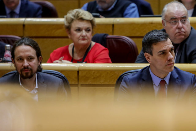 Pedro Sánchez y Pablo Iglesias en el Senado