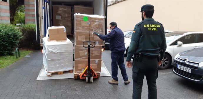 Entrega de mascarillas para su distribución entre los ciudadanos la próxima semana