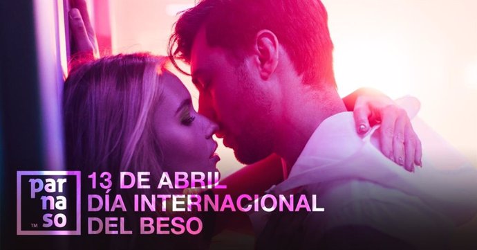 COMUNICADO: La empresa Parnaso celebra el Día Internacional del Beso con un mens