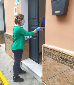 El Ayuntamiento de Pilas (Sevilla) reparte mascarillas a domicilio
