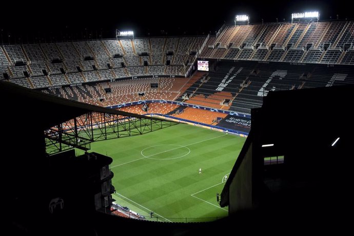 Grada del estadio de Mestalla en el Valencia-Atalanta