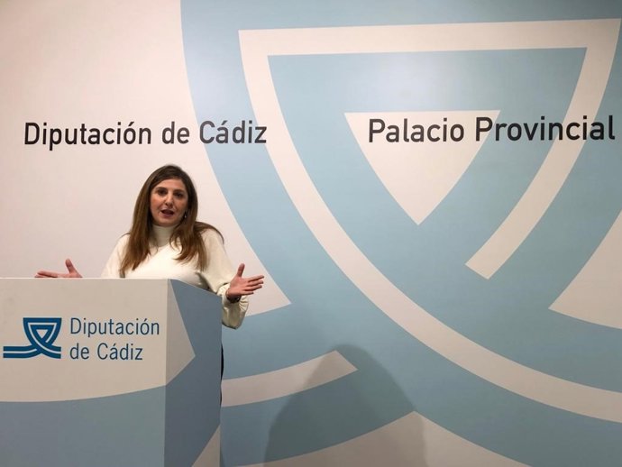 La presidenta de Diputación, Irene García, en una rueda de prensa