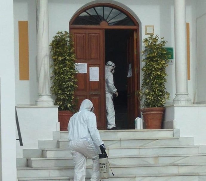 Desinfección en las dependencias municipales de Líjar (Almería)