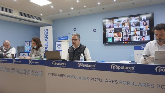 El presidente del Partido Popular de Málaga, Elías Bendodo, en el Comité Ejecutivo Provincial del PP de Málaga, que se ha celebrado mediante medios telemáticos