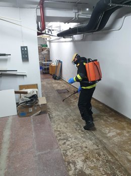 Labores de desinfección de la UME