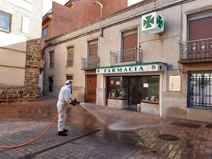 Santa María del Páramo (León) intensifica las labores de desinfección a través de la Diputación de León.