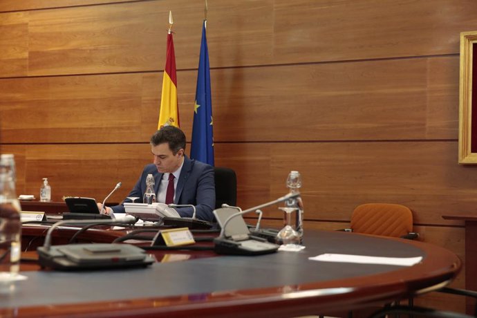 El presidente del Gobierno, Pedro Sánchez, durante una reunión del Consejo de Ministros en el Palacio de la Moncloa  