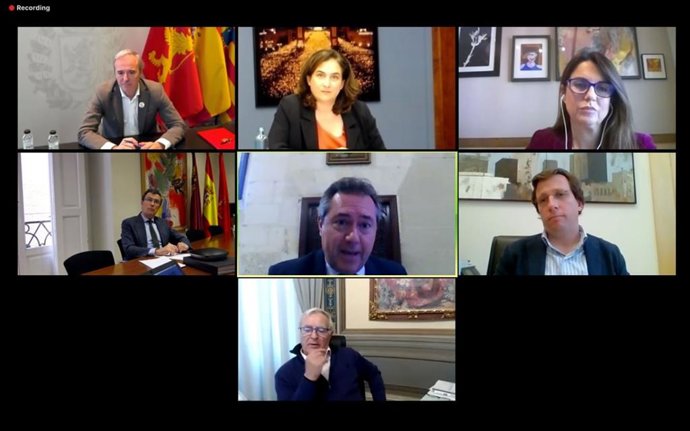 Reunión de los alcaldes y alcaldesas de las siete ciudades más pobladas de España para abordar gestión del coronavirus