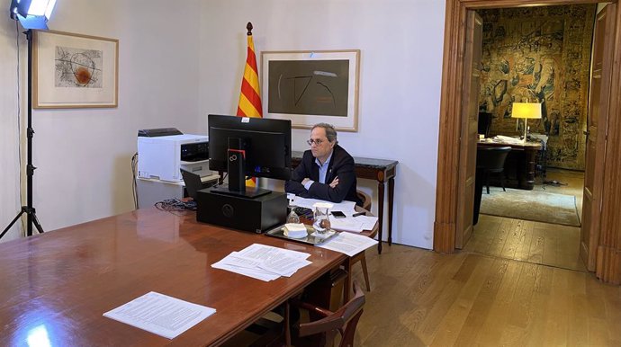 El president de la Generalitat, Quim Torra, en una reunió telemtica a la Casa dels Canonges en una imatge d'arxiu. 