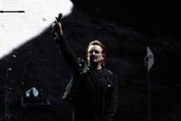 Bono tira de importantes contactos internacionales y U2 dona 10 millones de euros contra el coronavirus