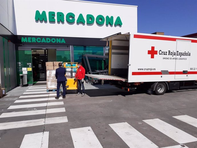 Coronavirus.- Mercadona dona productos de primera necesidad a Cruz Roja Valladol