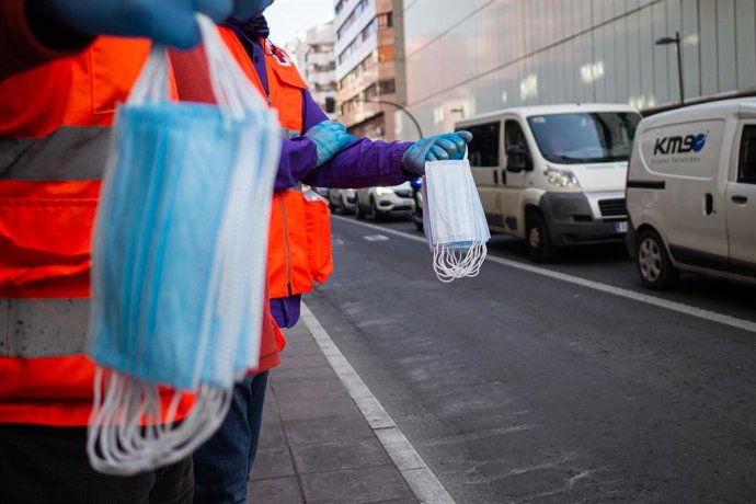 Reparto de mascarillas