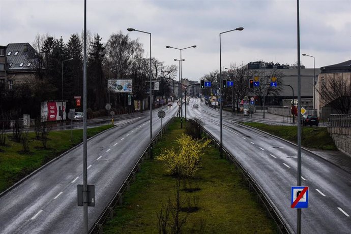 Una calle vacía en Cracovia, Polonia, a causa del coronavirus. 
