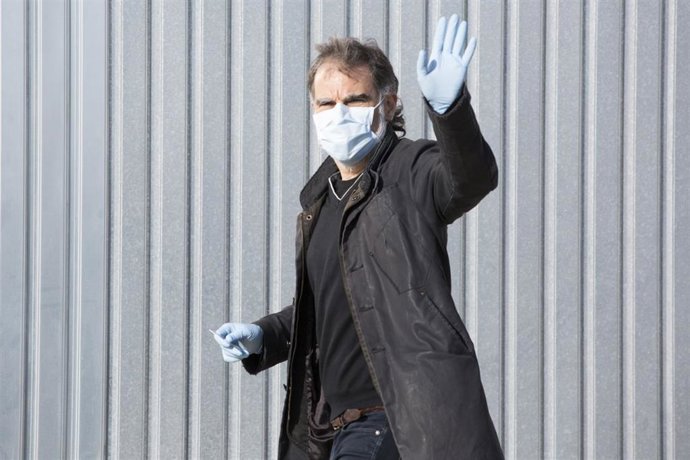 El presidente de mnium Cultural, Jordi Cuixart, llega a trabajar en la empresa Aranow