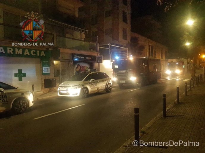 Incendio en un hotel cerrado de la calle Joan Miró.