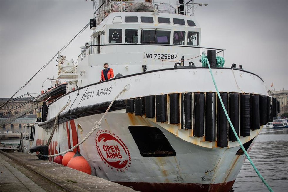 El fundador de Proactiva Open Arms, scar Camps, a bordo del 'Open Arms', momentos antes de atender a los medios de comunicación para informar sobre la situación en el Mediterráneo, en Barcelona (Catalunya /España), a 14 de febrero de 202