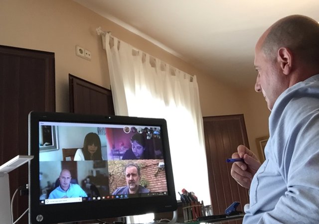 Reunión del diputado José Luis Hifalgo con asociiaciones de consumidores