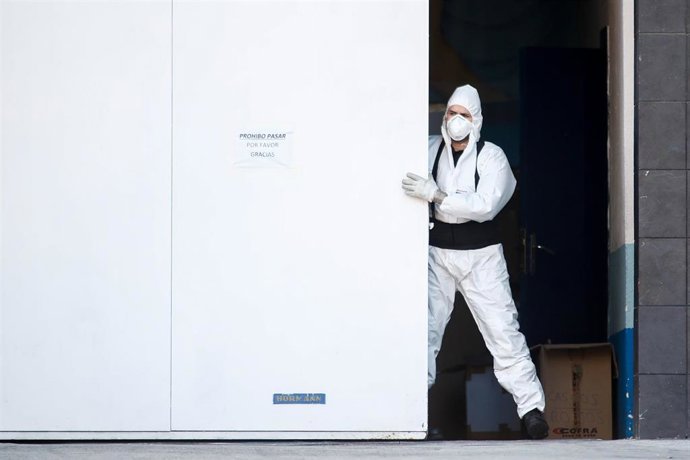 Imagen del Palacio de Hielo como morgue provisional