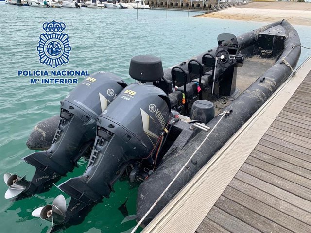 Narcolancha intervenida en el río Guadalquivir