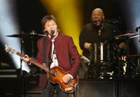 Paul McCartney cree que los chinos necesitan "ser más limpios" y considera "medieval comer murciélagos"